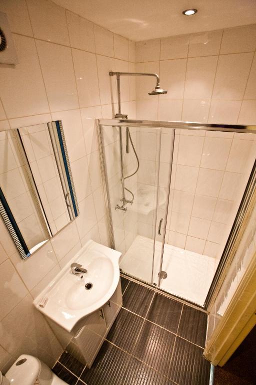 Hotel Rossmore Ilford