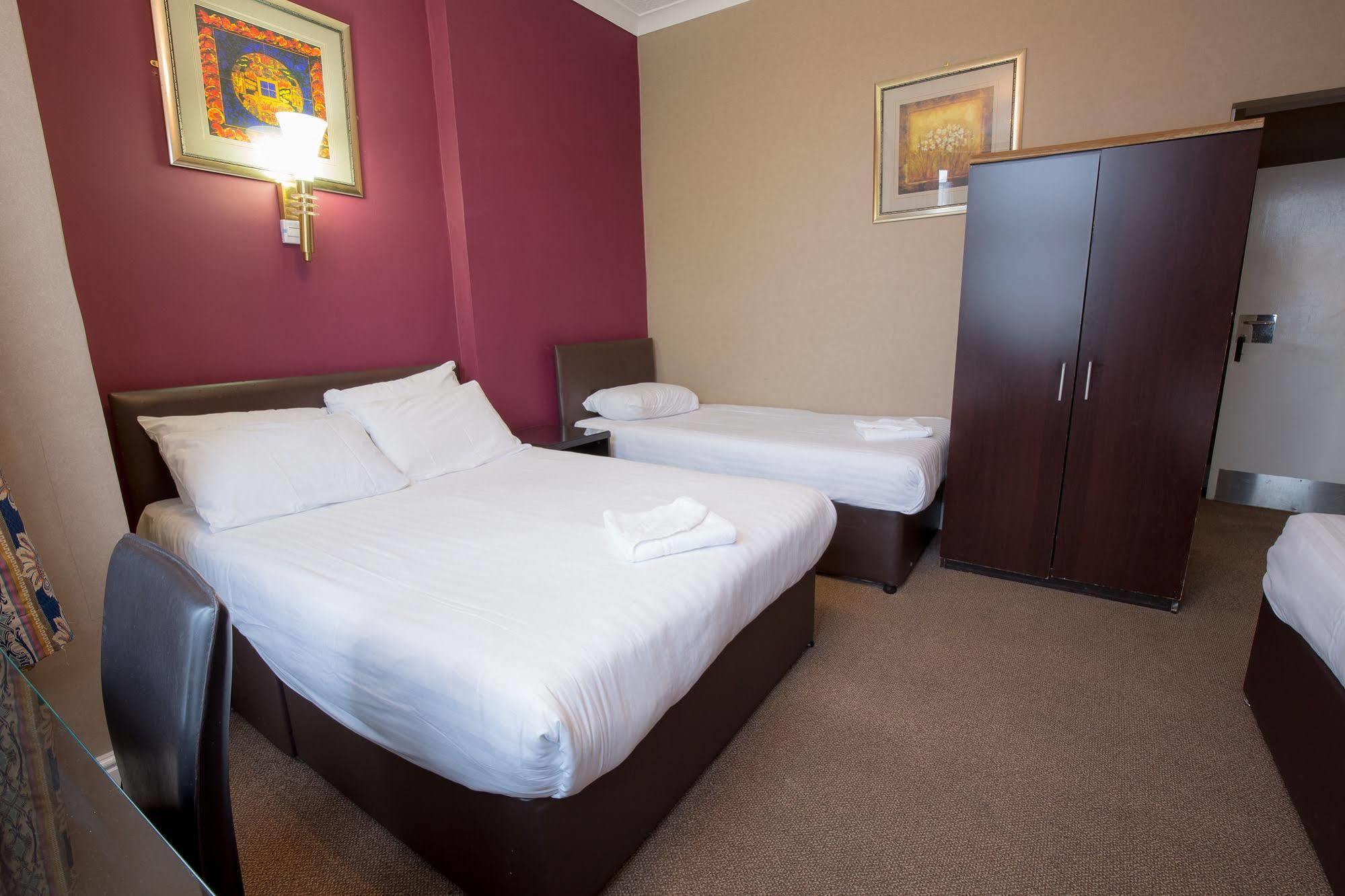 Hotel Rossmore