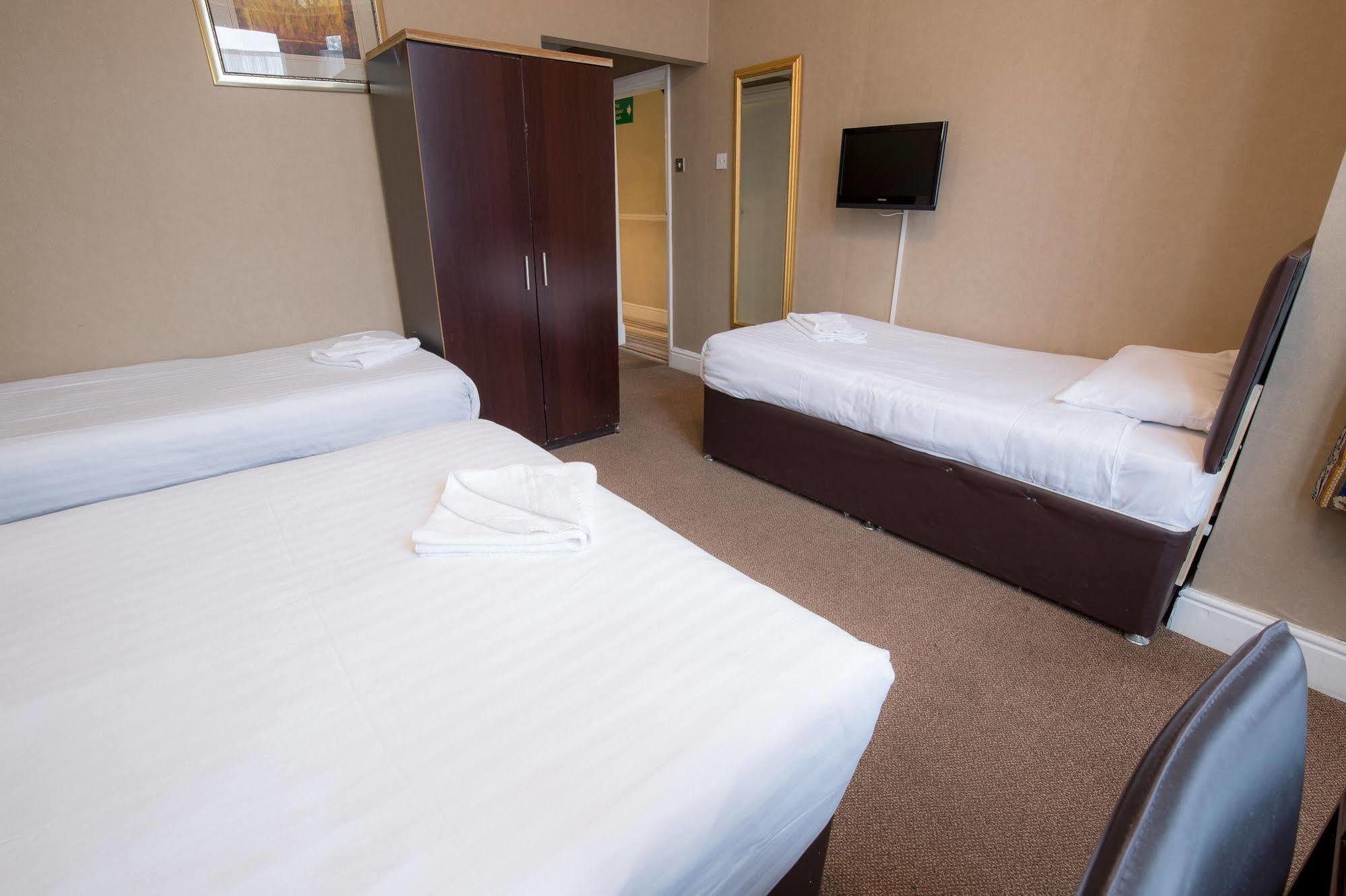 Rossmore Hotel