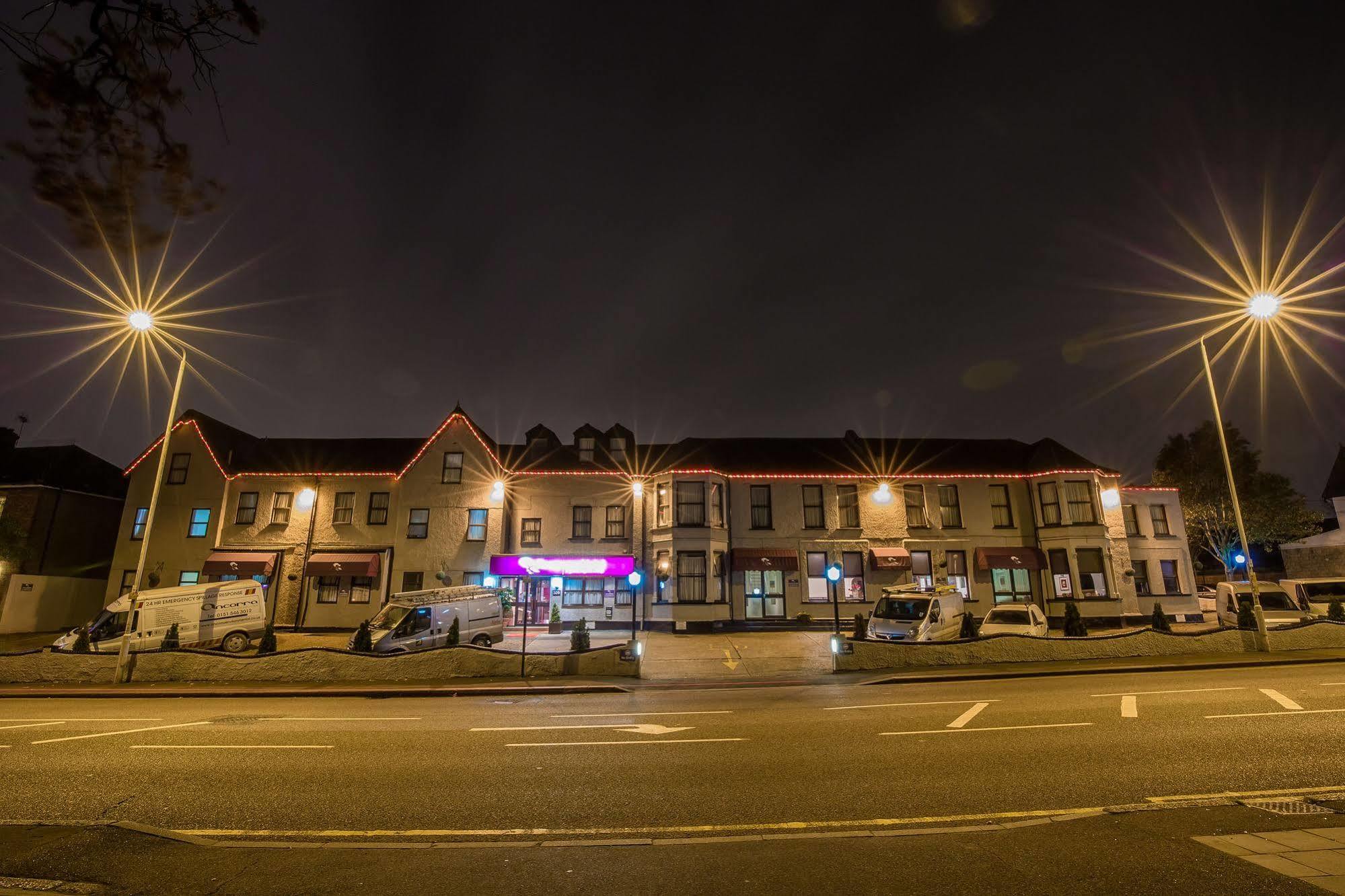 Rossmore Hotel
