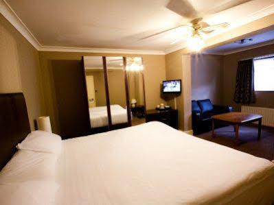Hotel Rossmore 2*